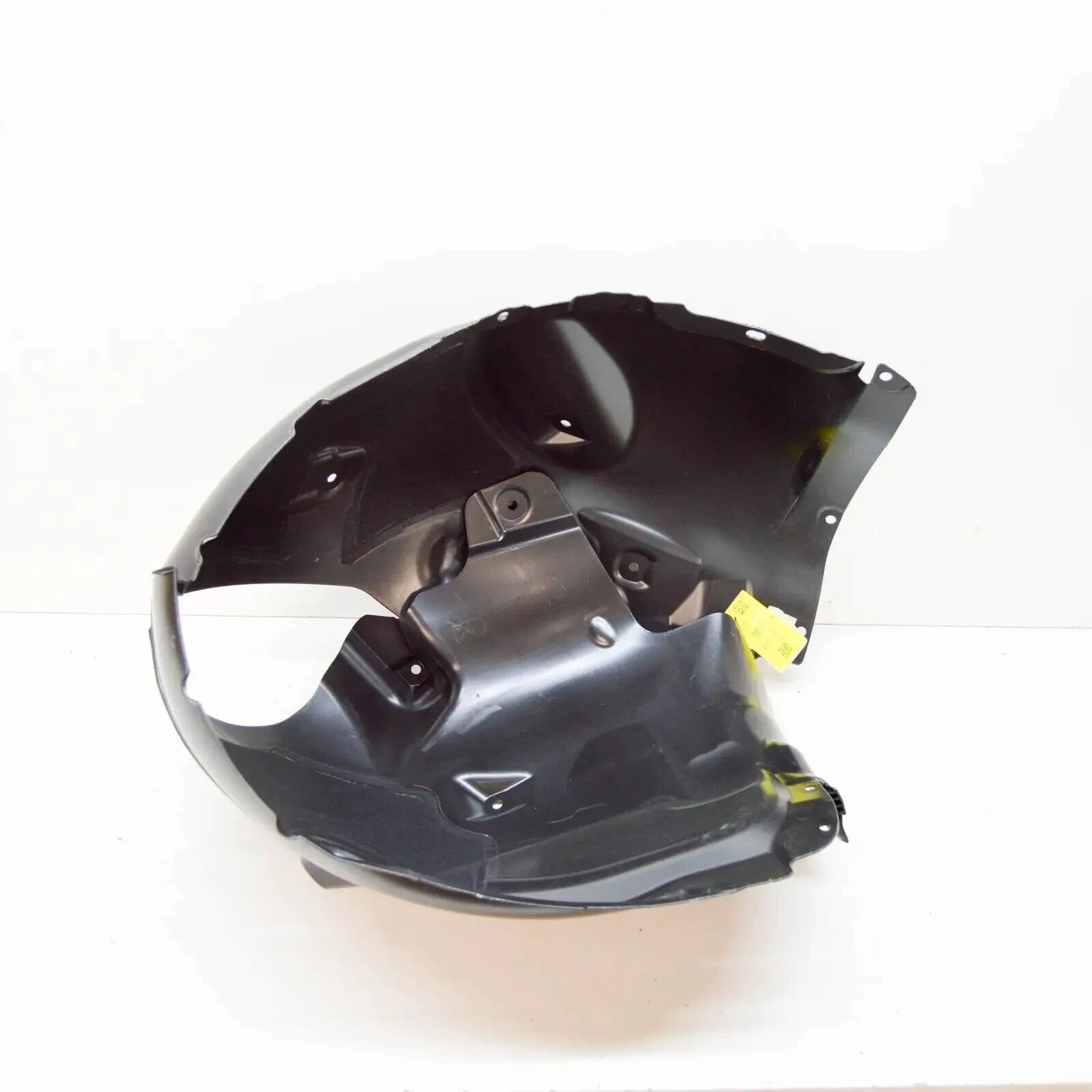 For Tesla 2020-2024 Model Y Front Right Fender Liner - 1492614-00-A